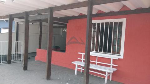 Casa à venda em Valinhos, Vila Santana, com 1 quarto, com 178 m²